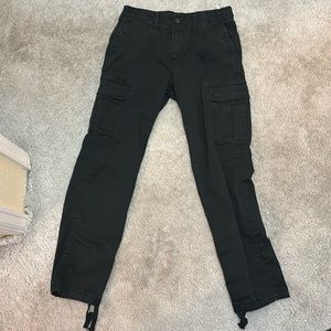 American Eagle Slim Cargo Pants      29/32